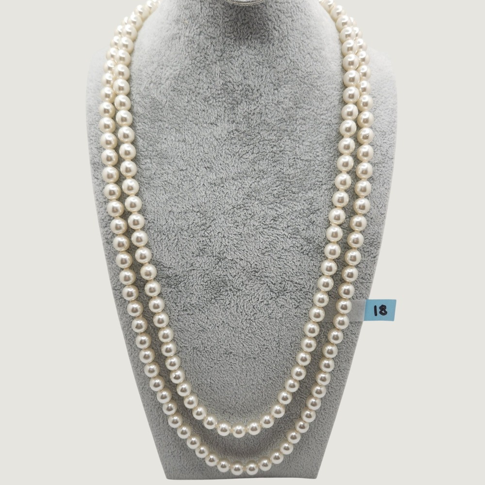 Vintage Faux Pearl Knotted Necklace 8mm Cream 1950s Old Money Classic 52 Inch